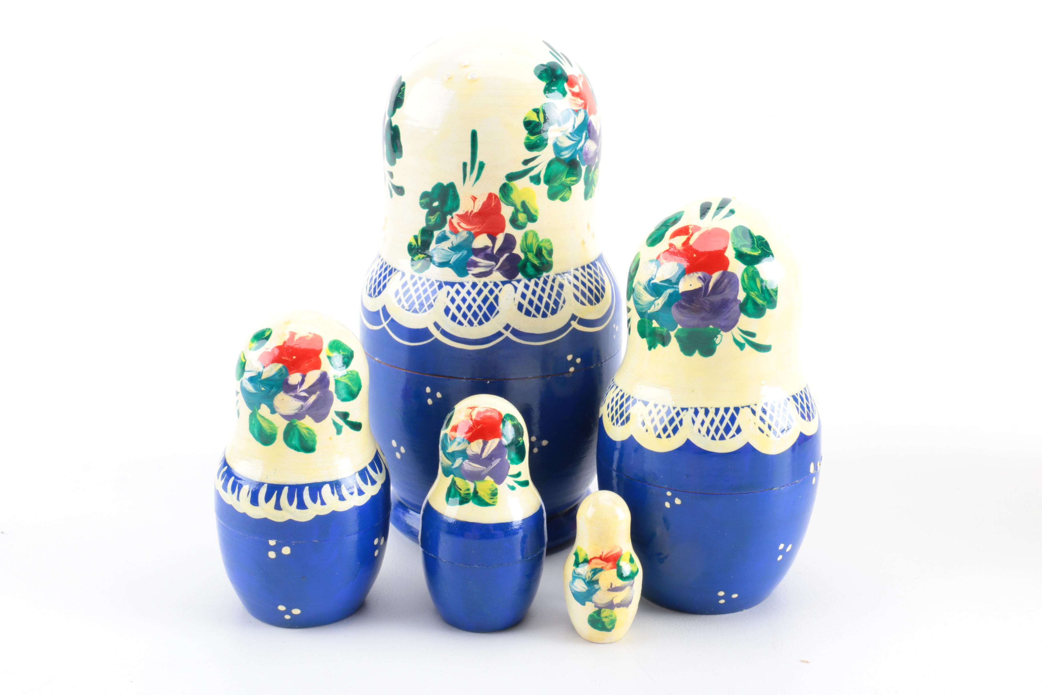 Vintage Russian Matryoshka Nesting Dolls