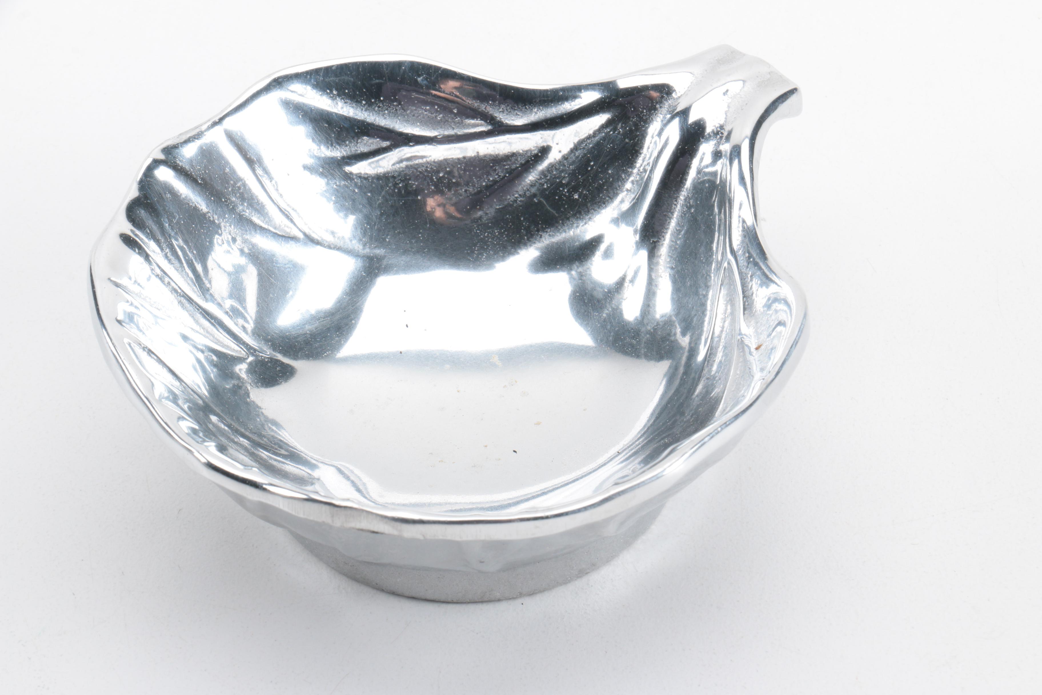 Pairing of Wilton Armetale Alloy Hors d'oeuvre Serving Bowls