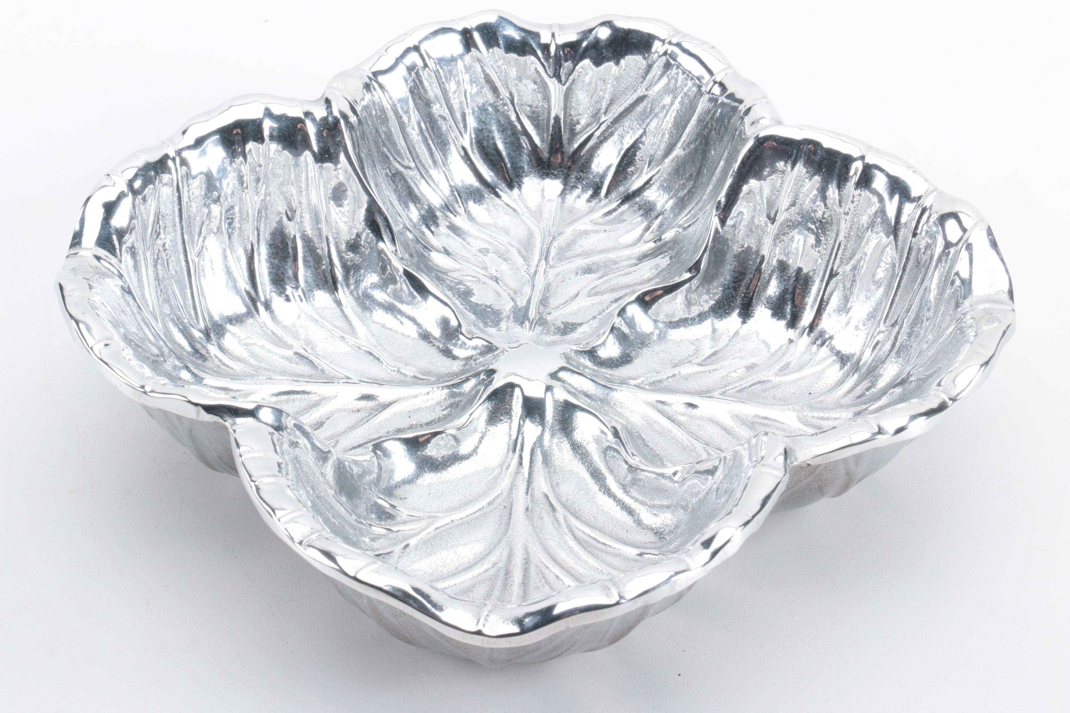 Pairing of Wilton Armetale Alloy Hors d'oeuvre Serving Bowls