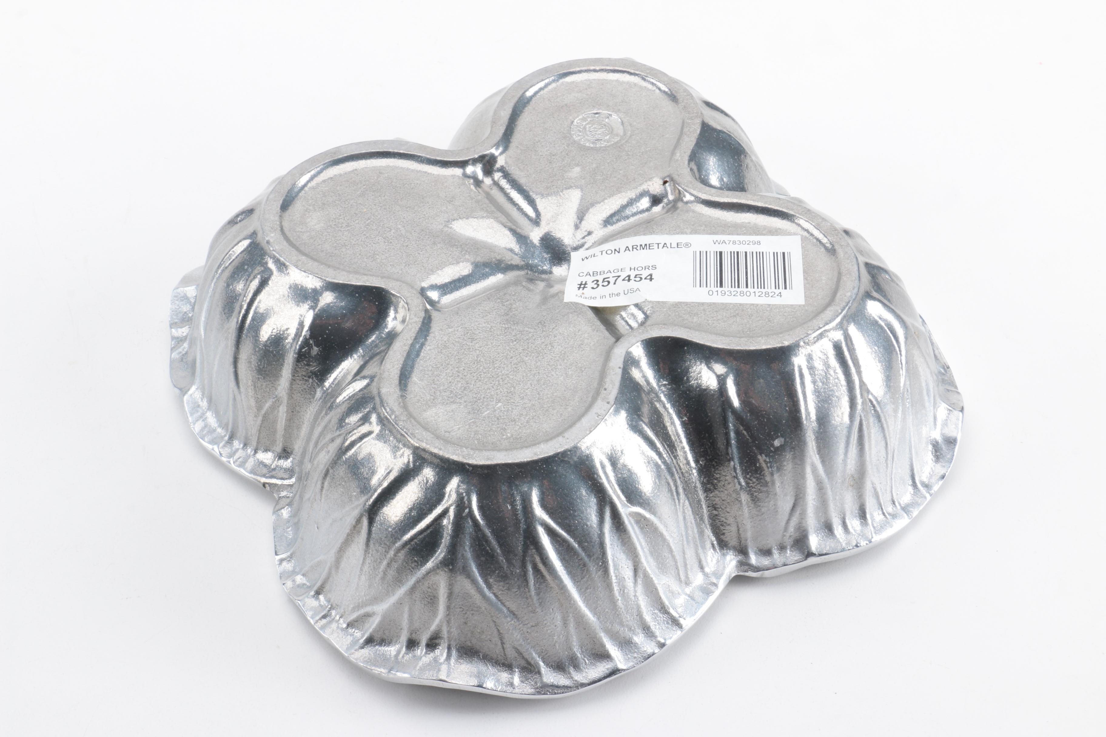 Pairing of Wilton Armetale Alloy Hors d'oeuvre Serving Bowls