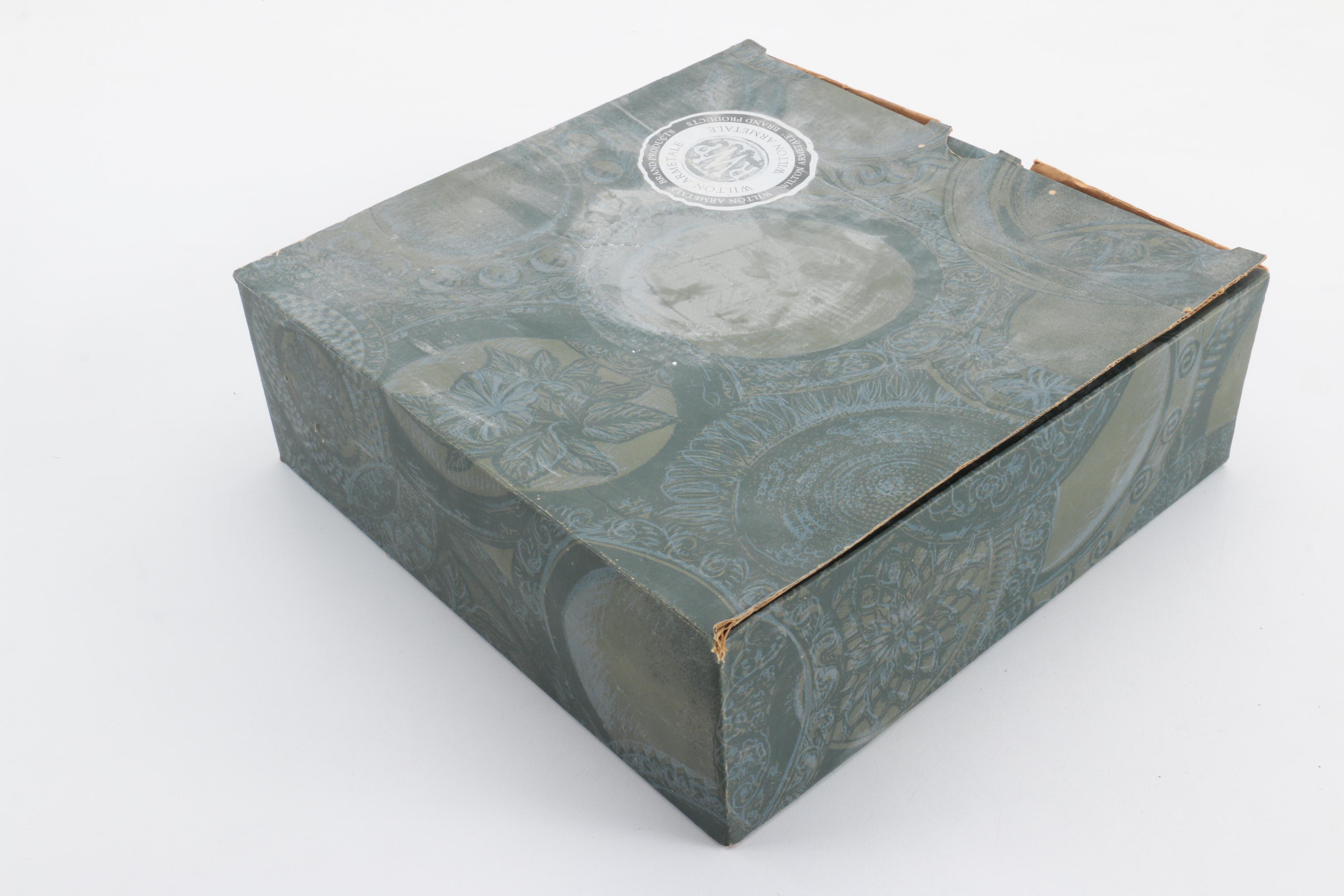 Pairing of Wilton Armetale Alloy Hors d'oeuvre Serving Bowls