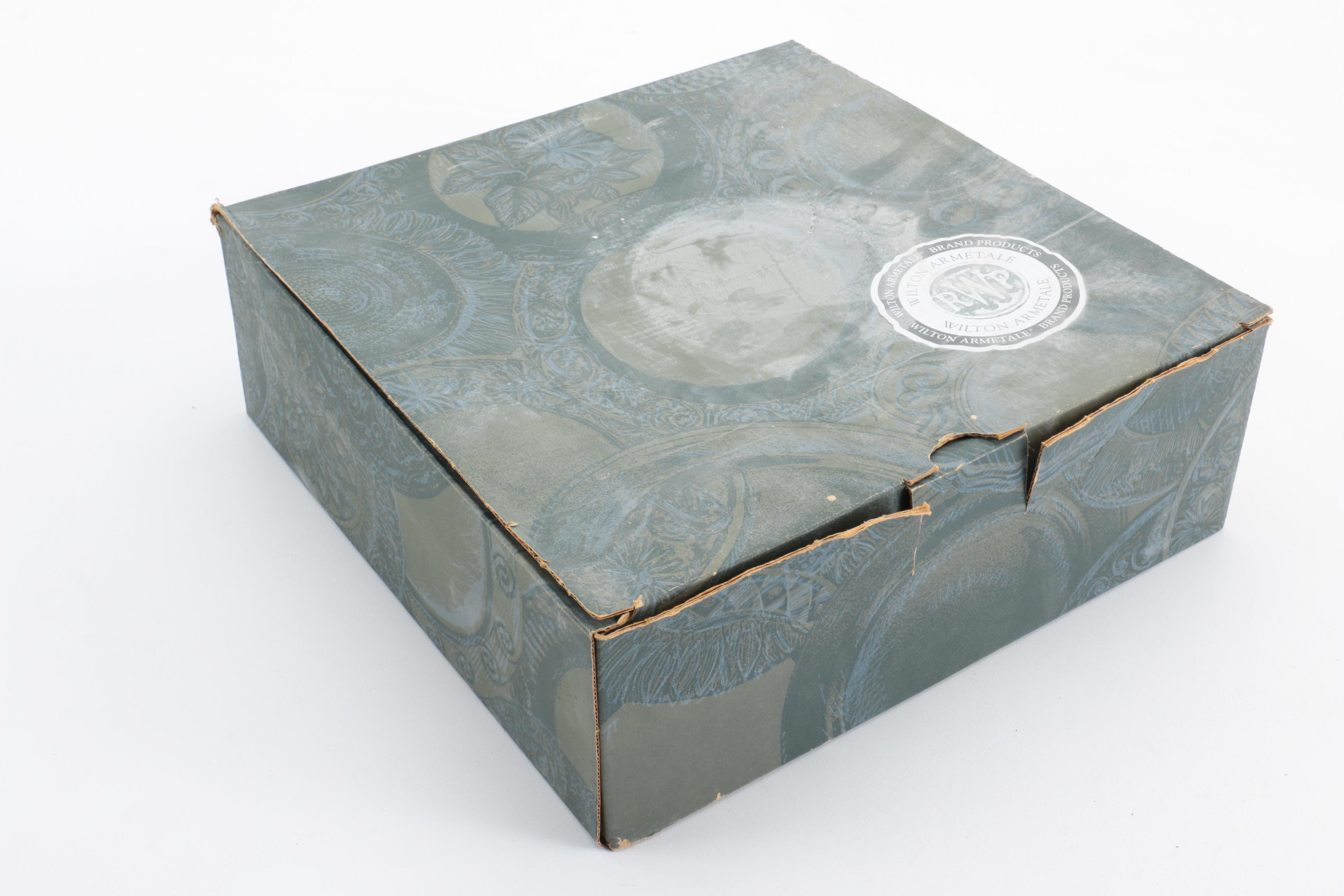 Pairing of Wilton Armetale Alloy Hors d'oeuvre Serving Bowls