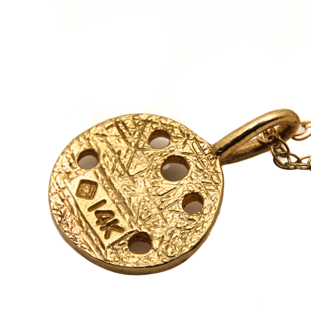 14K Yellow Gold Sand Dollar Pendant Necklace