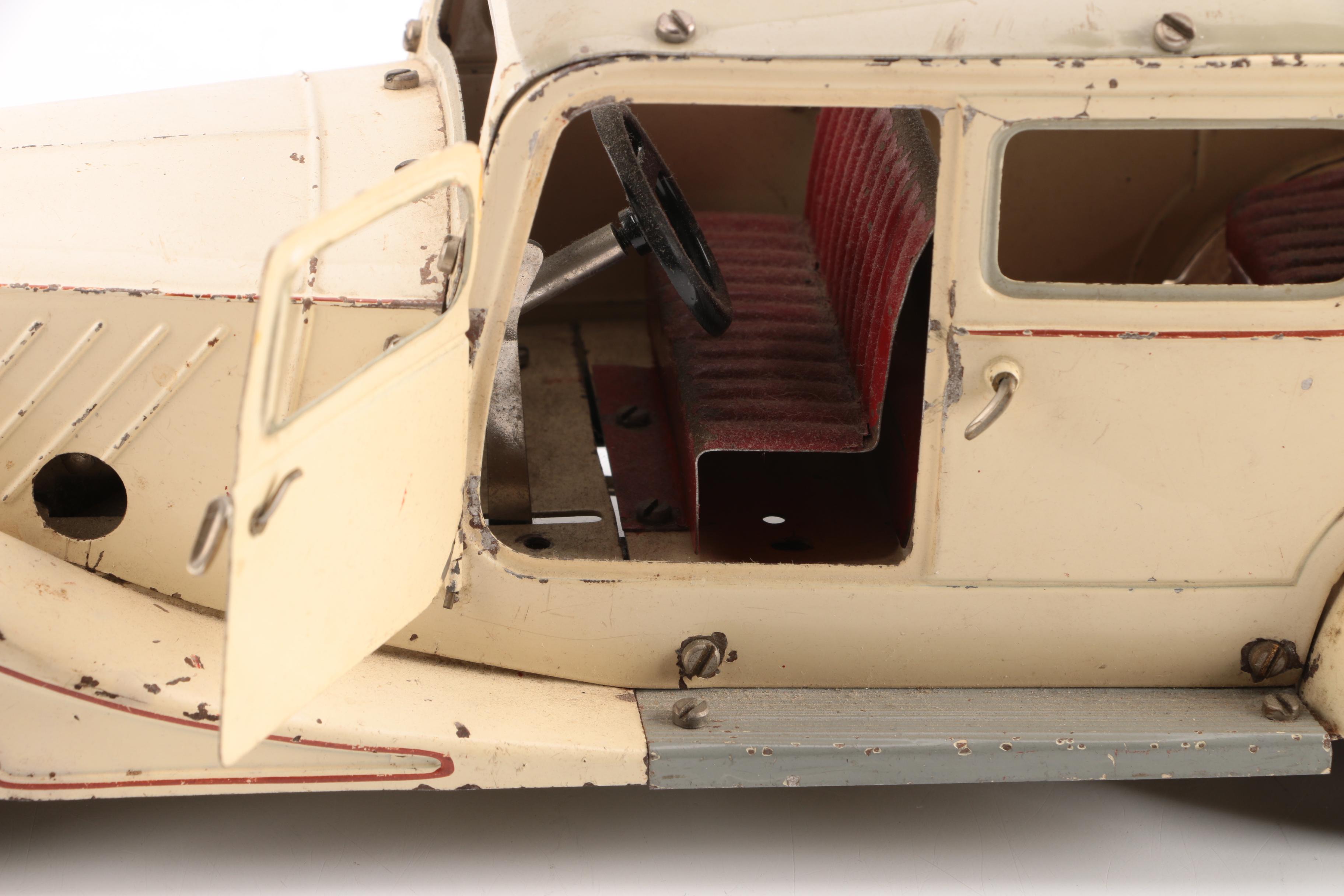 Märklin Model 1104 Tin Wind-Up Pullman Limousine