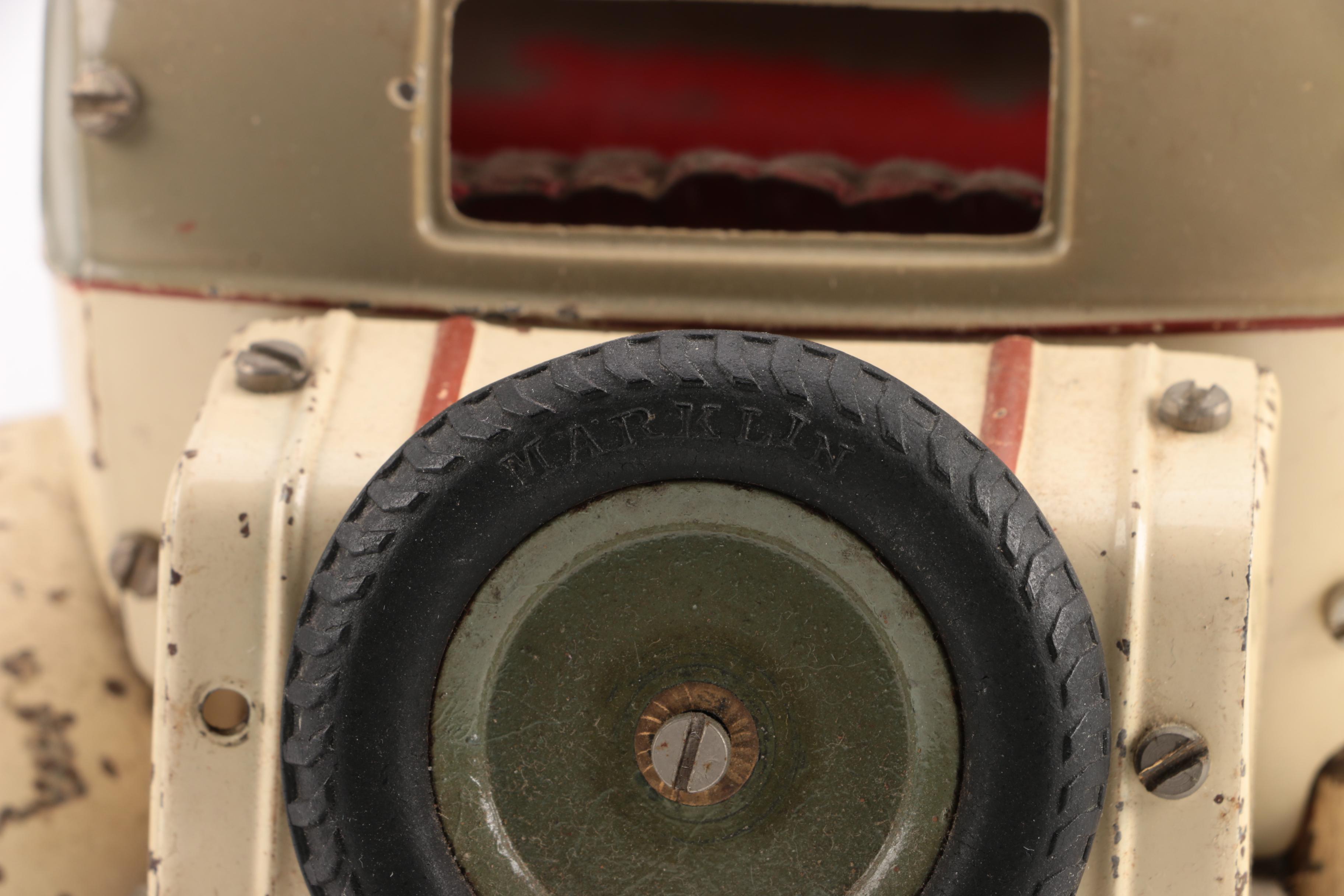 Märklin Model 1104 Tin Wind-Up Pullman Limousine