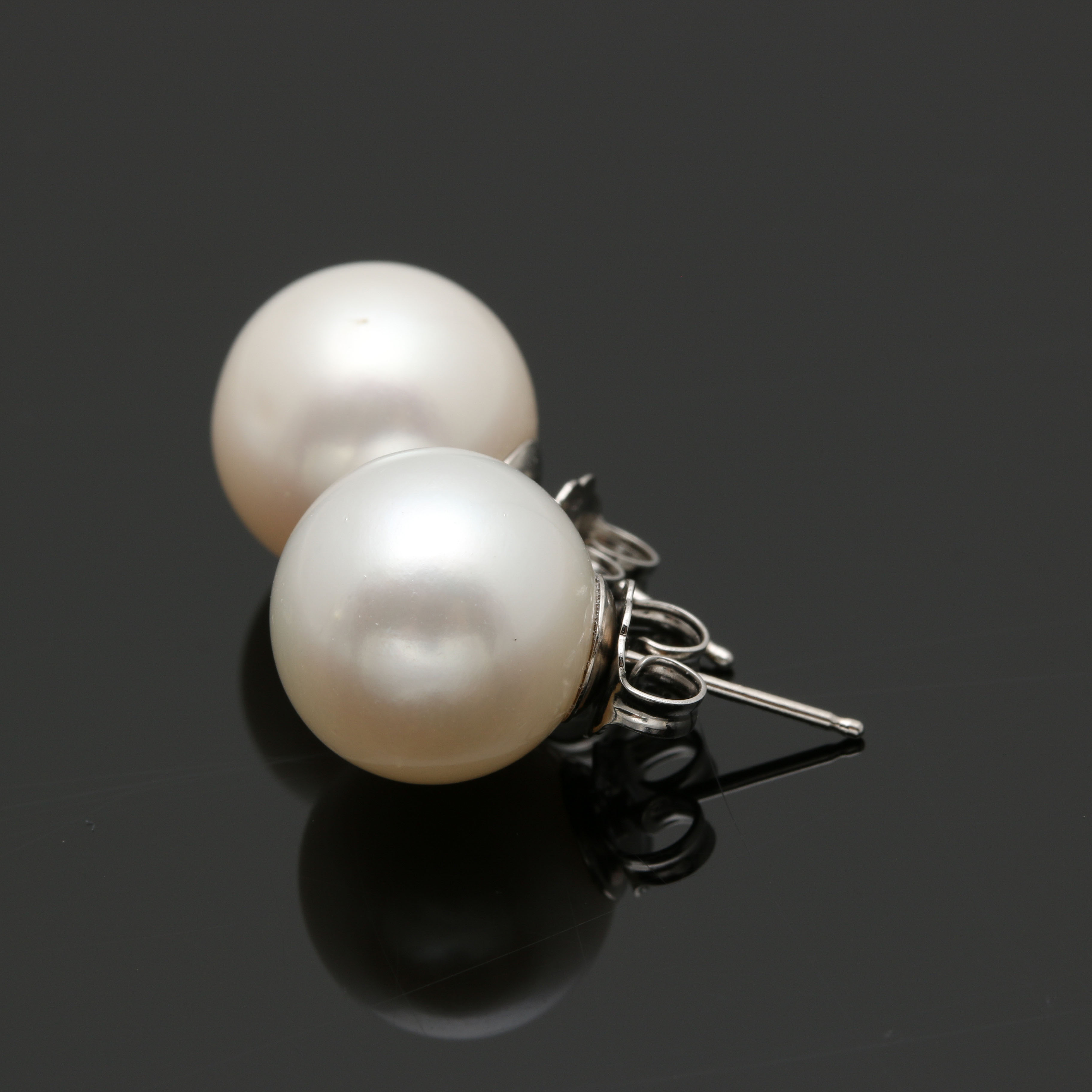 14K White Gold Cultured Pearl Stud Earrings