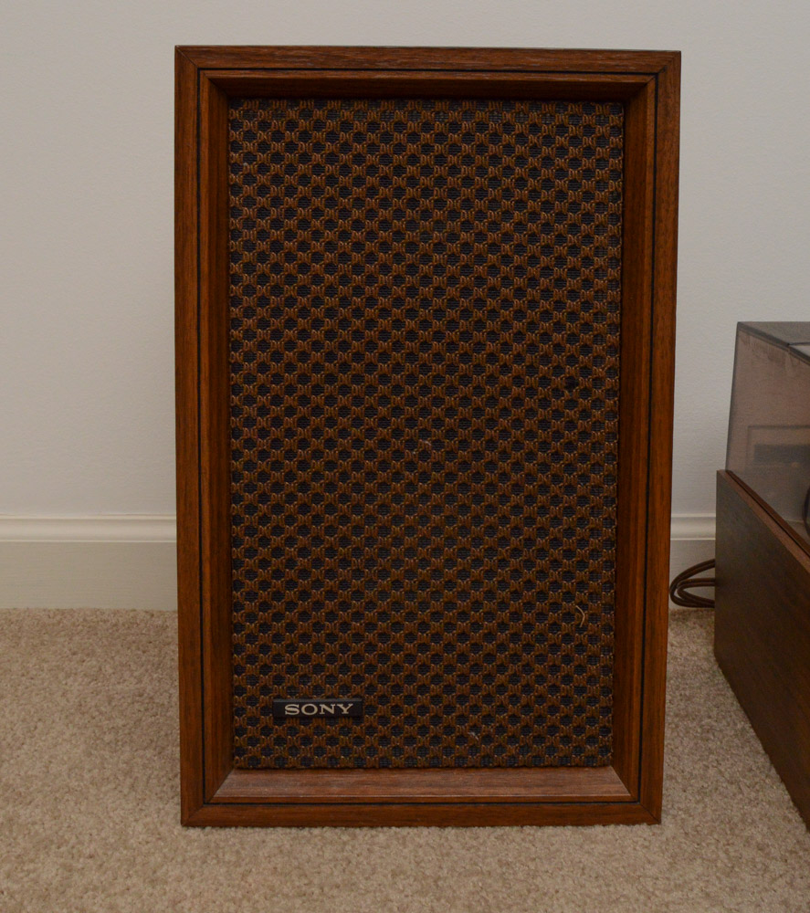 Sony Stereo Music System HP-210A Turntable with Sony SS-210A Speakers