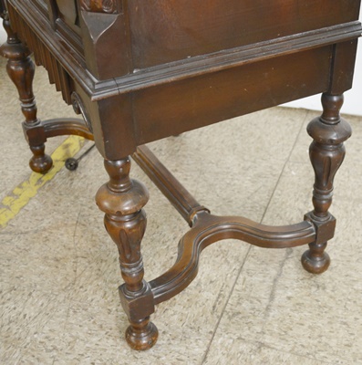 Vintage Crosley Console Radio