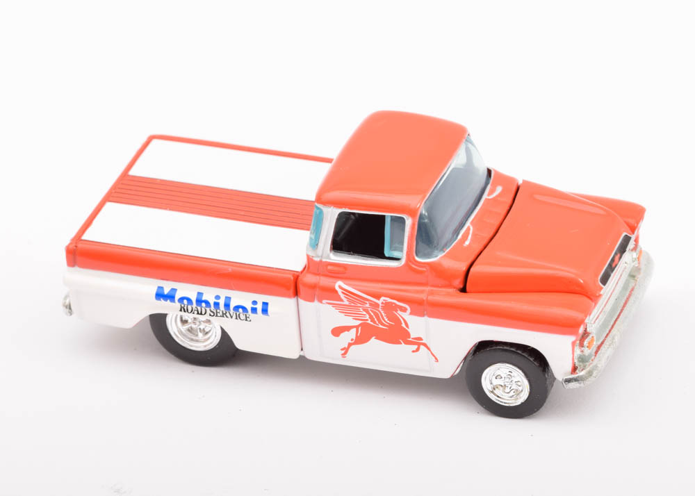 Miniature "Mobil Oil" Hot Wheels Vehicles
