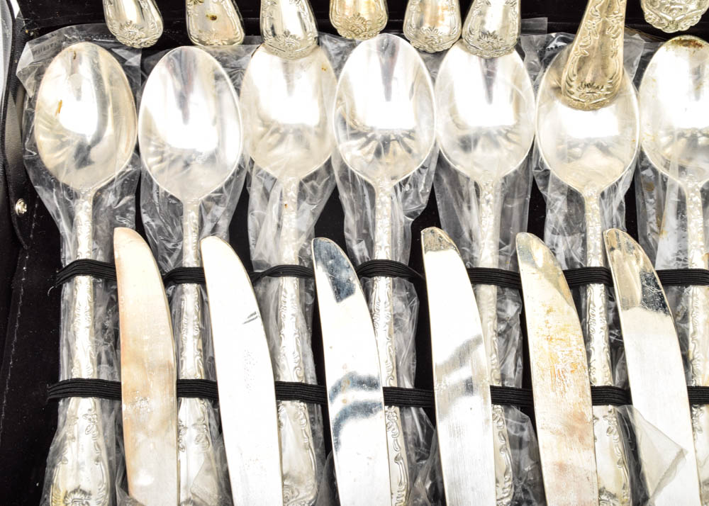 Wm Rogers & Son "Enchanted Rose" Plated Silver Flatware Set