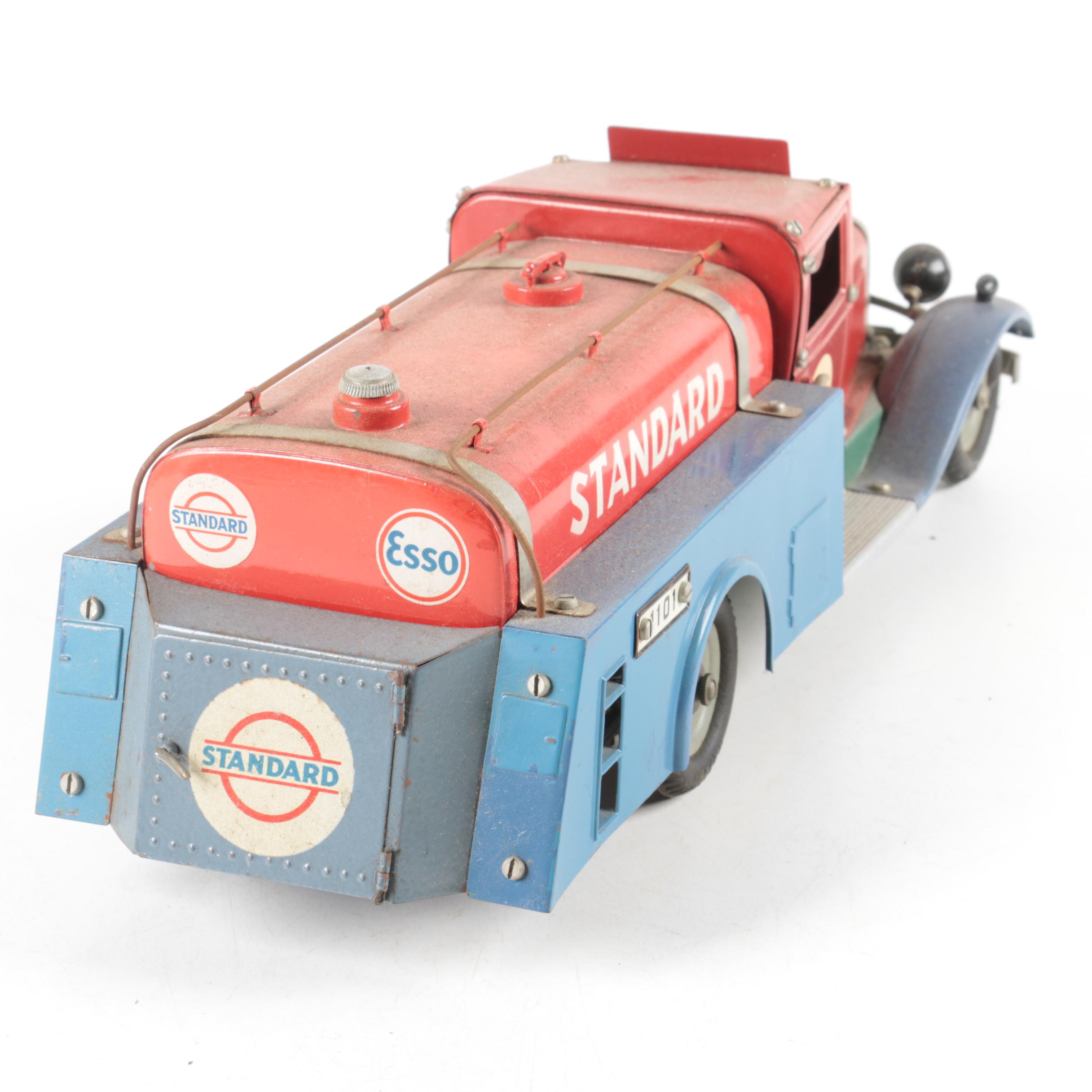 1930s Märklin Auto-Baukasten Standard Oil Tanker