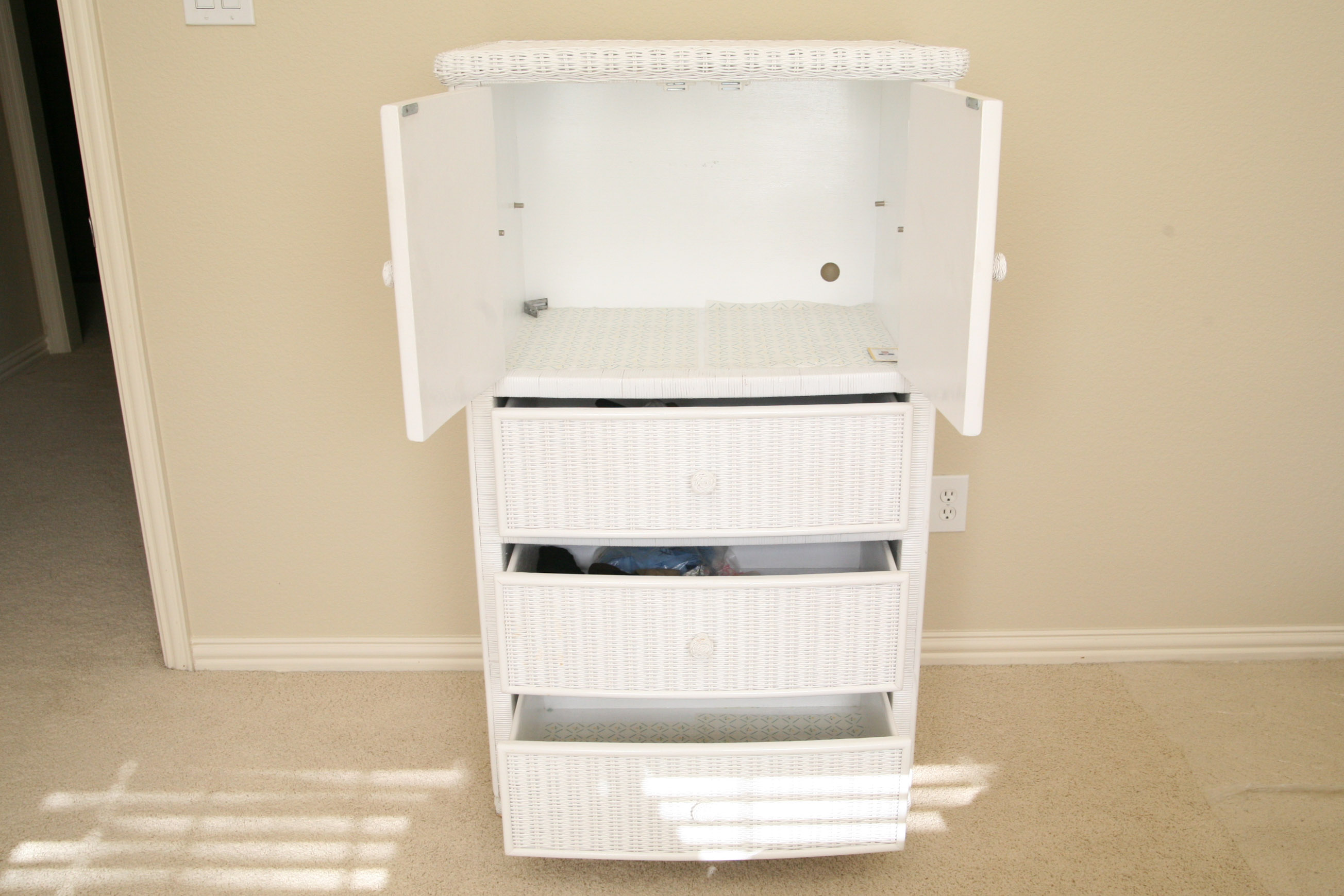 White Wicker Cabinet and Drawers