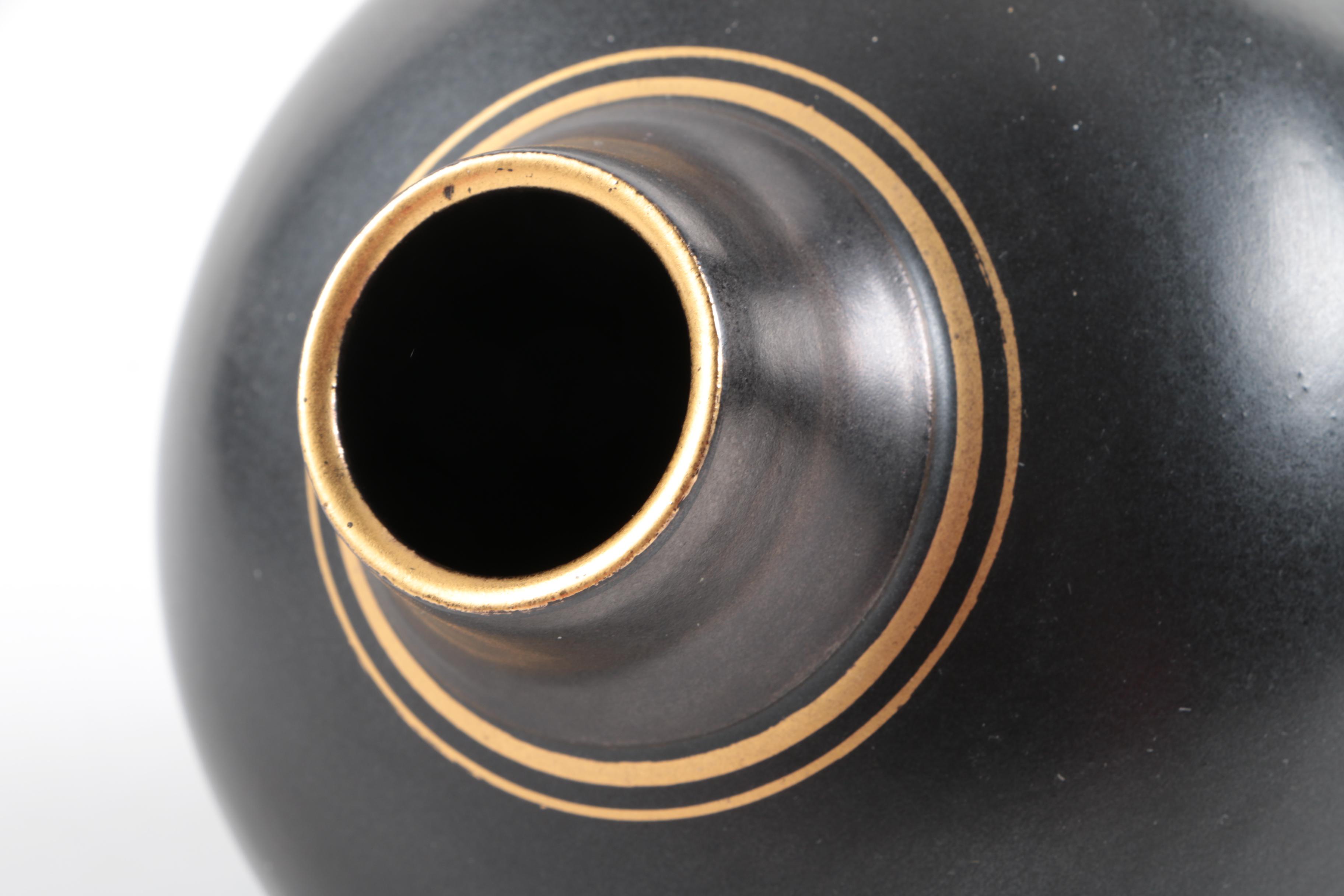 Matte Black Pottery Vase