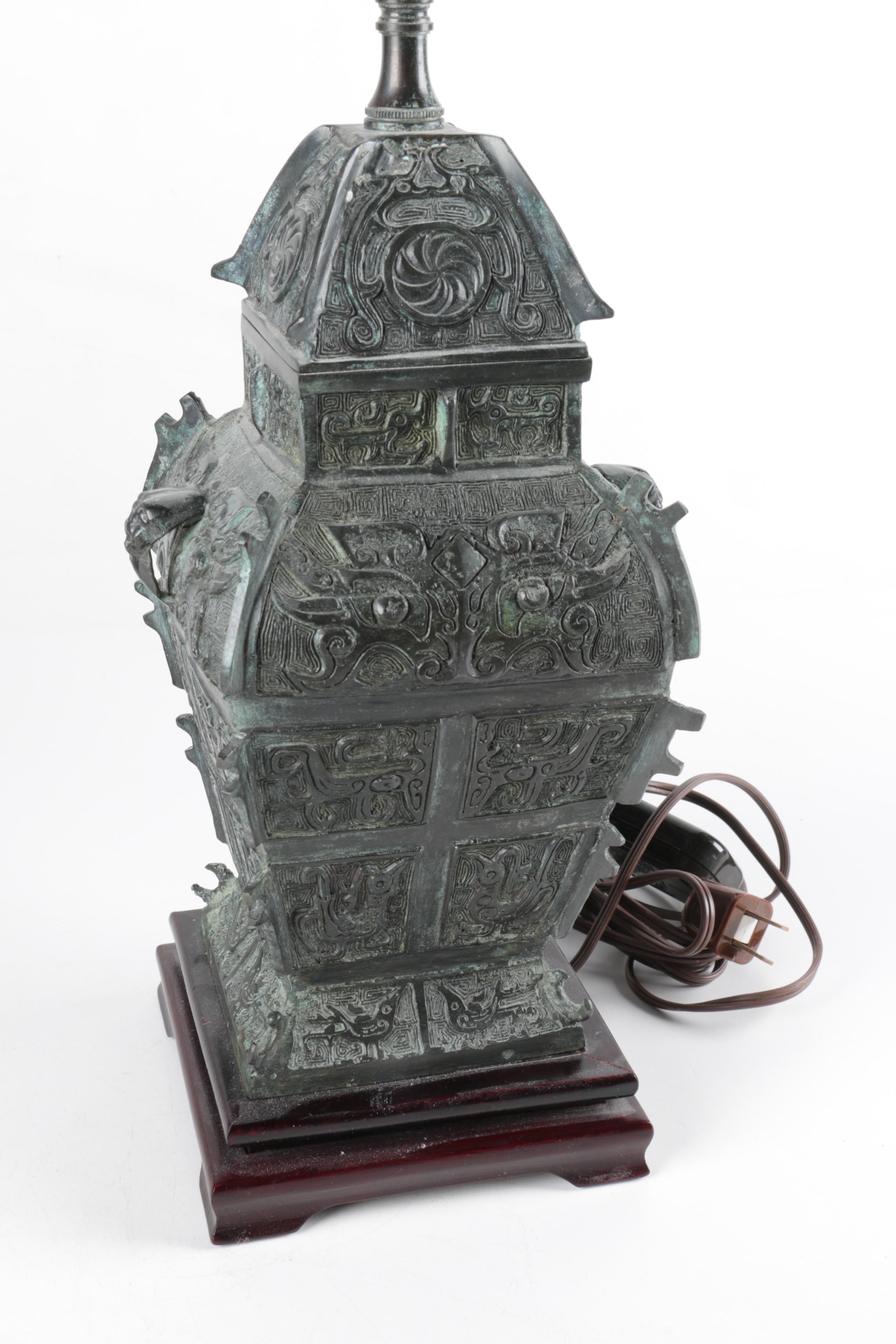 Chinese Bronze Table Lamp