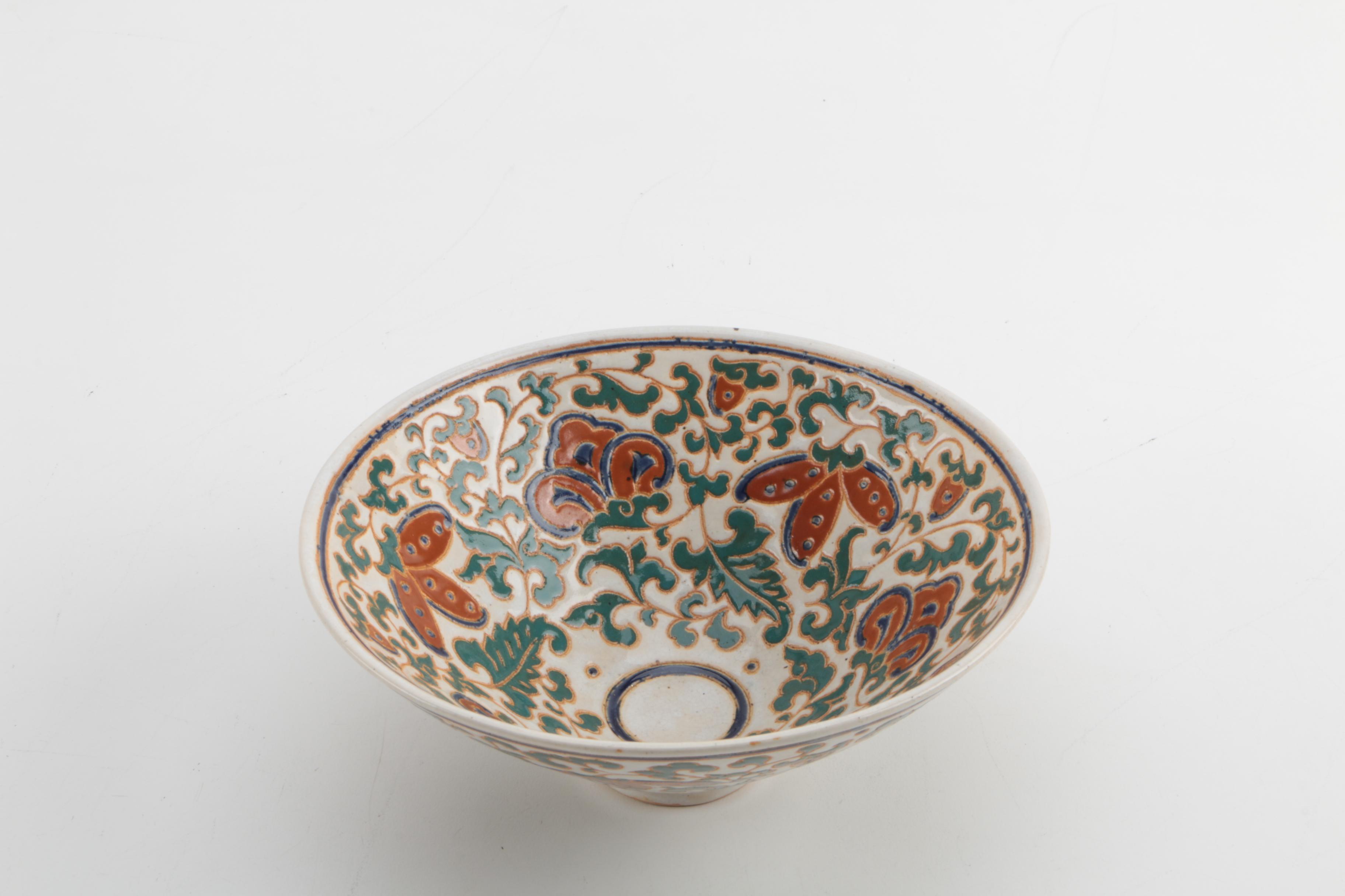 White Ceramic Chinese Floral Motif Bowl