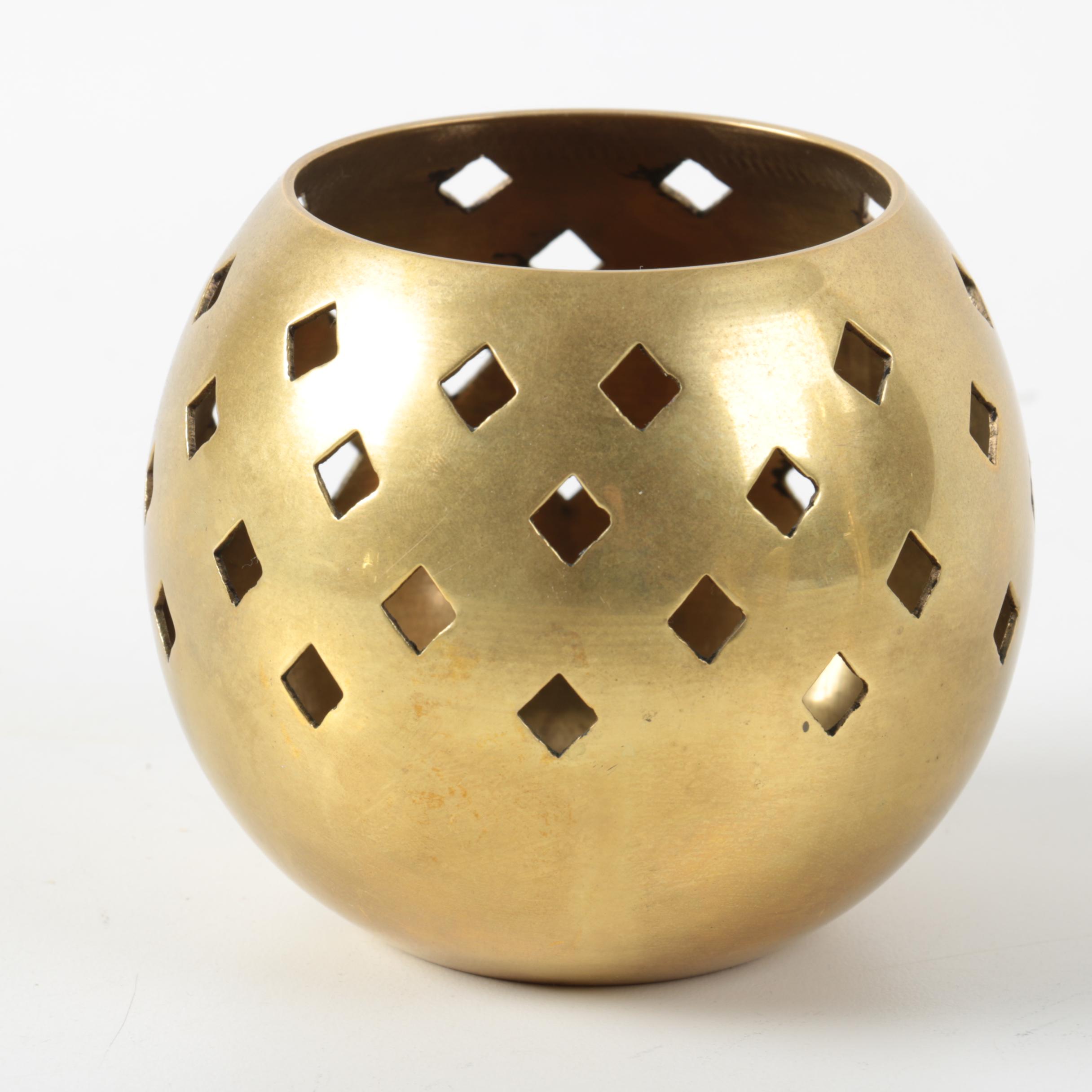 Assorted Brass Decor