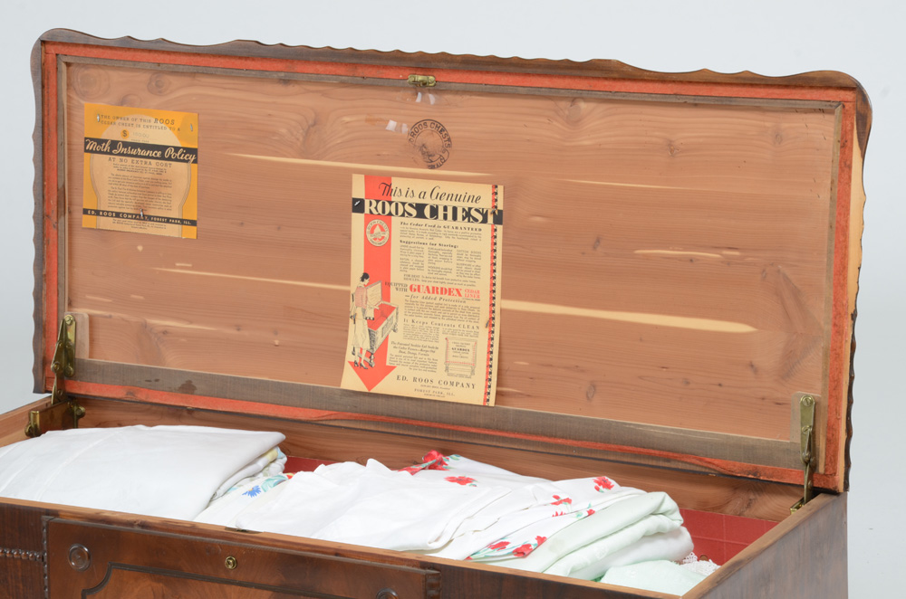 Vintage Roos Cedar Chest