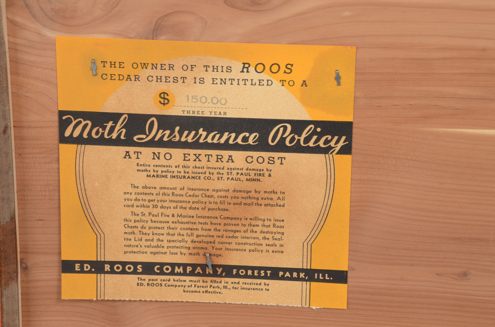 Vintage Roos Cedar Chest