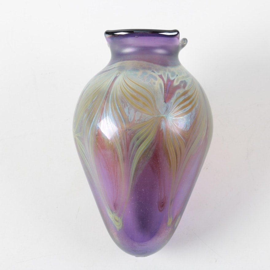 Signed Paul White Pulled Feather Blown Glass Vase