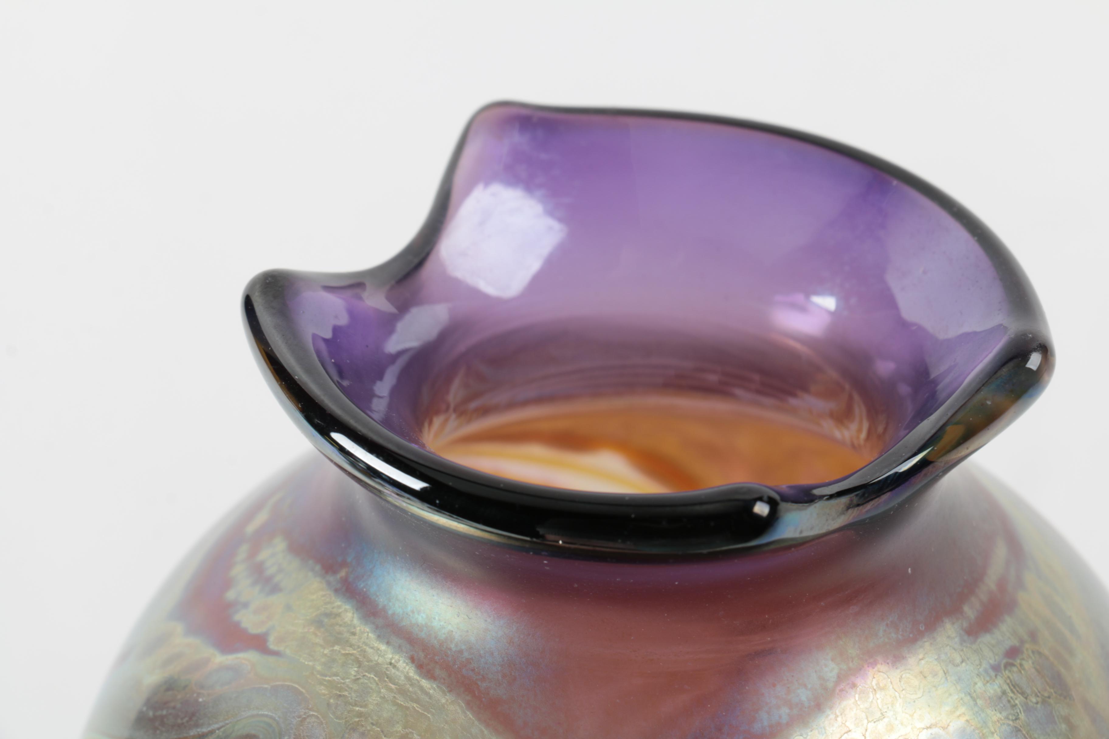 Signed Paul White Pulled Feather Blown Glass Vase