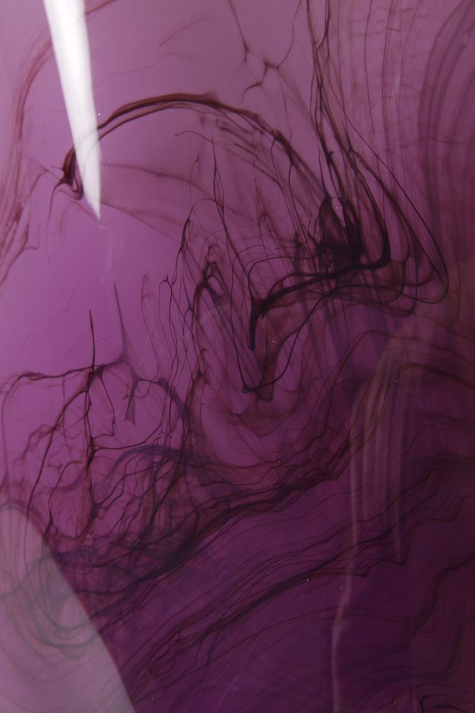 Signed Dan Bergsma Hand-Blown Glass Handkerchief Vase