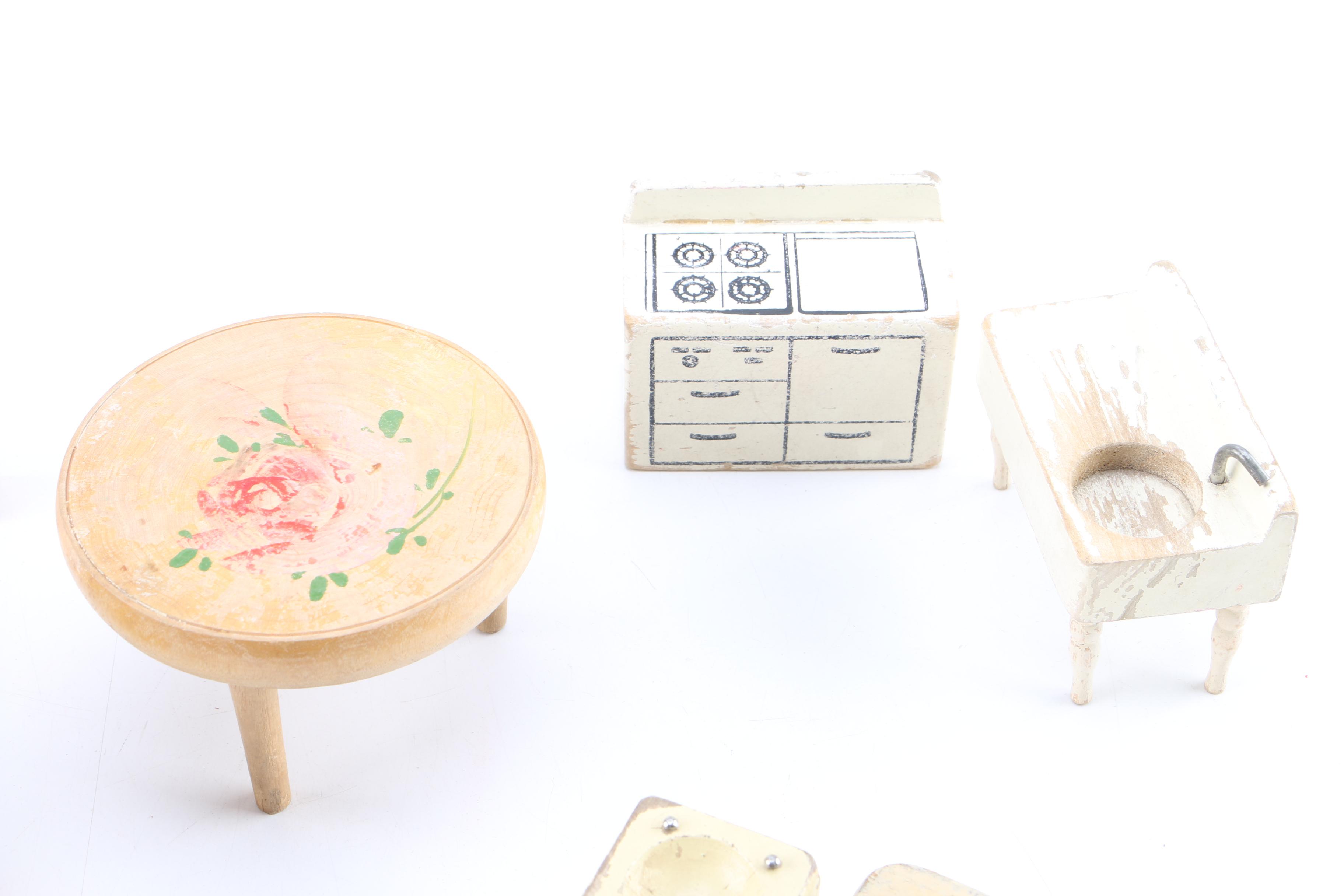 1950s Renwal Plastic Doll Family and Doll House Furniture