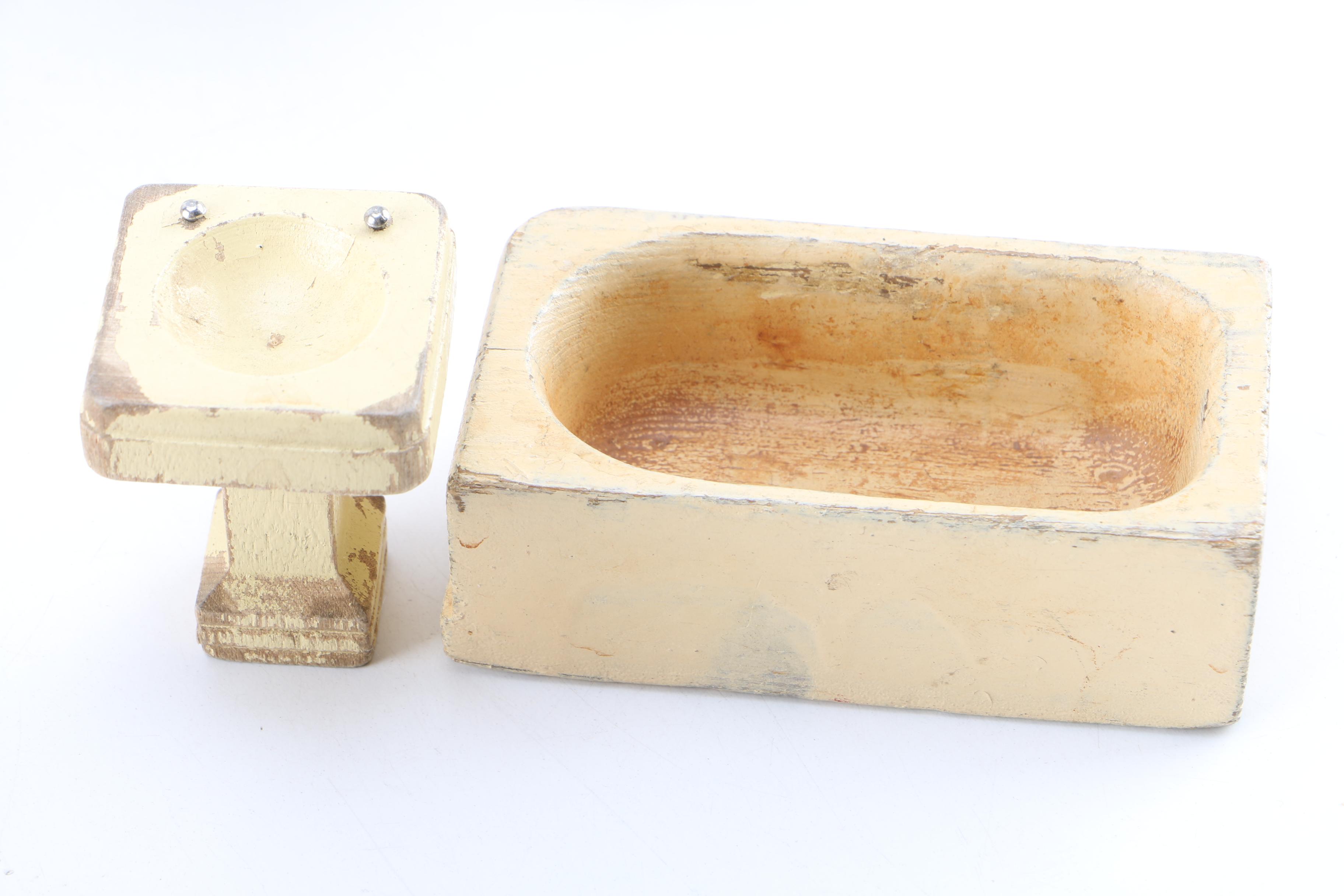 1950s Renwal Plastic Doll Family and Doll House Furniture