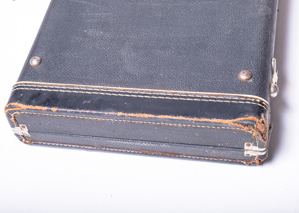 G&L L-1000 Electric Bass Guitar and Case