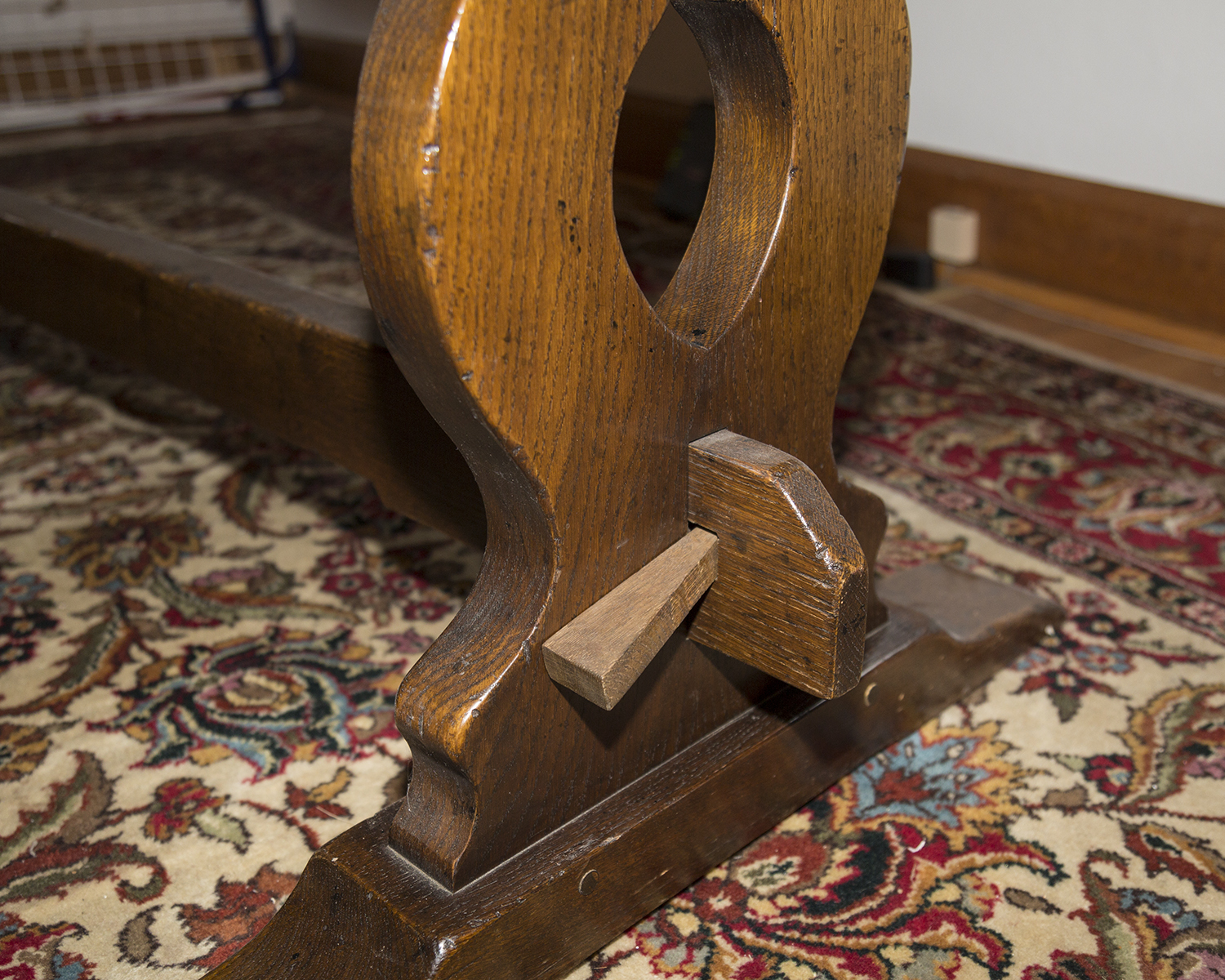English Oak Expandable Pub Table