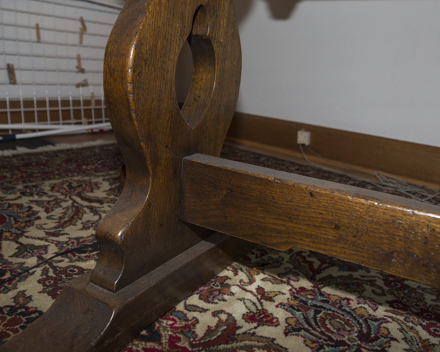 English Oak Expandable Pub Table