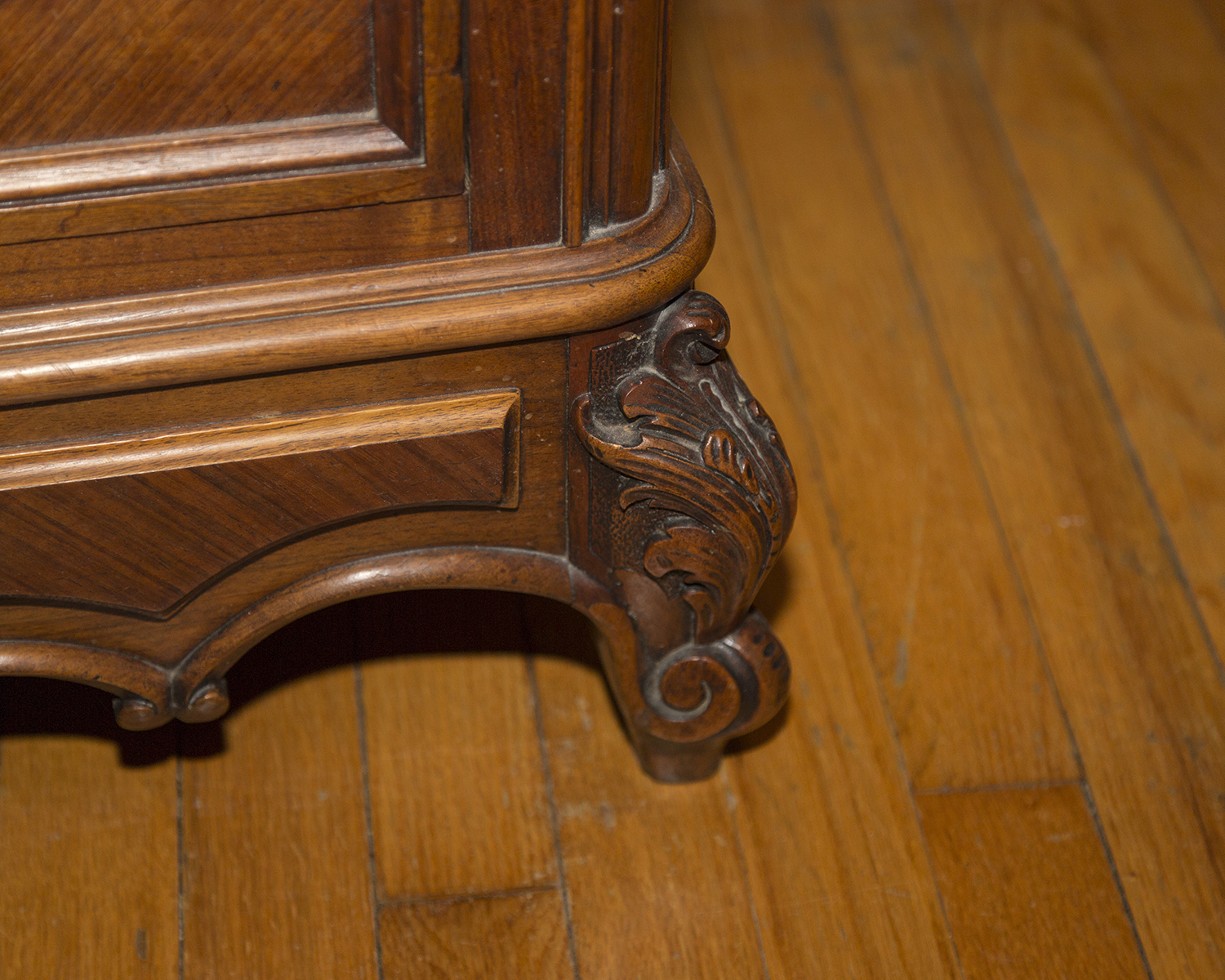 Antique French Louis XV Style Marble Top Dresser with Mirror