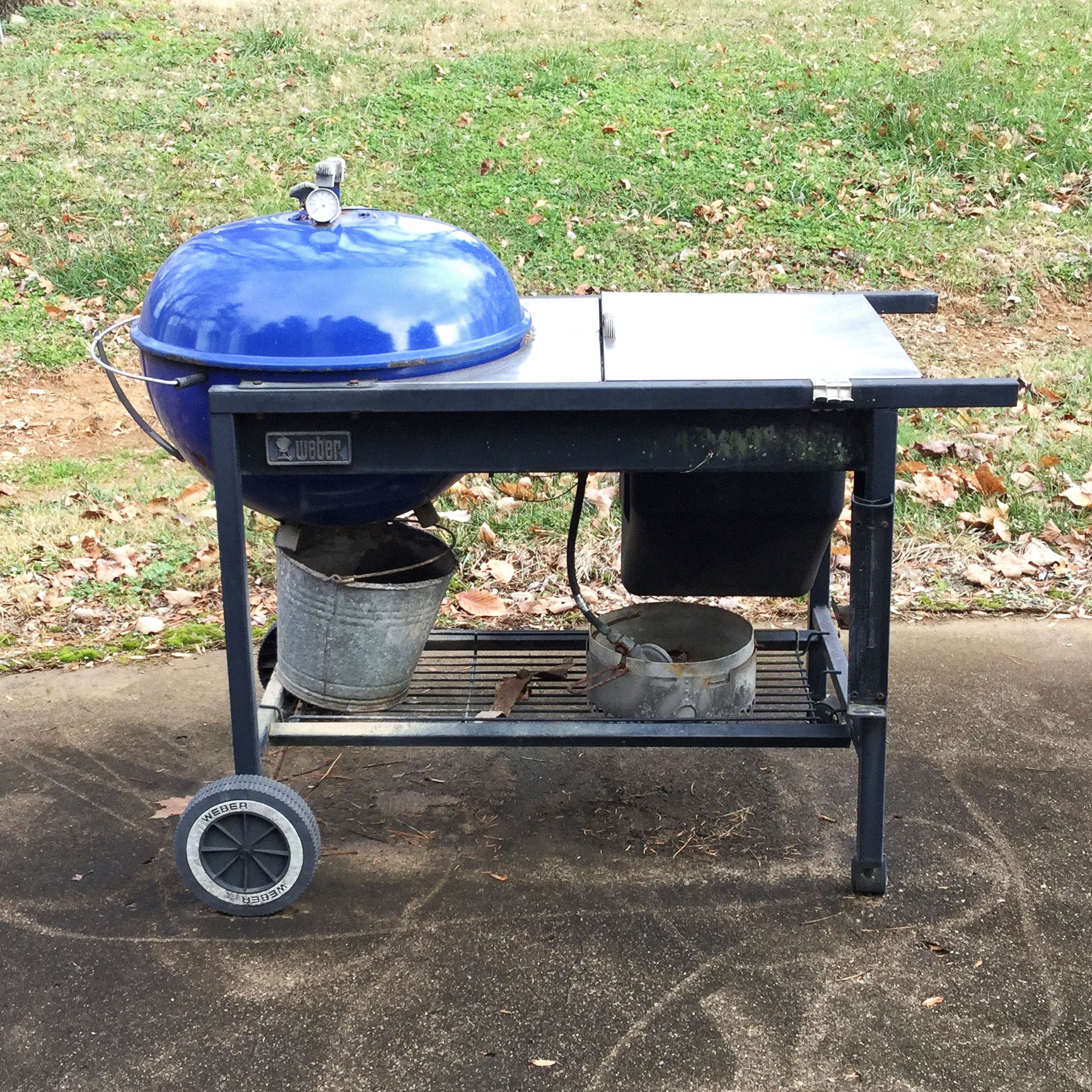 Weber Charcoal Grill Station