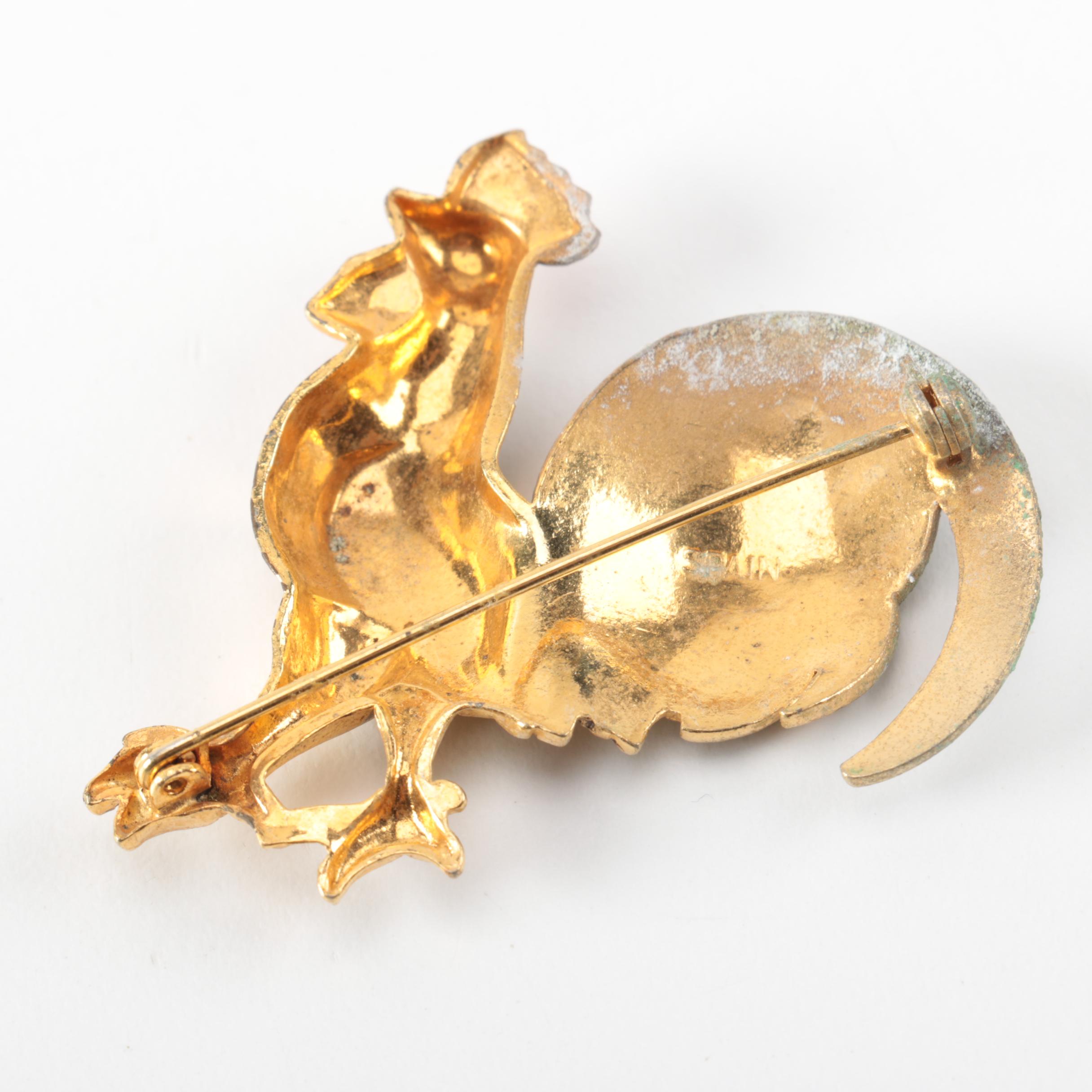 Grouping of Vintage Damascene Gold Tone Brooches and Trinket Box