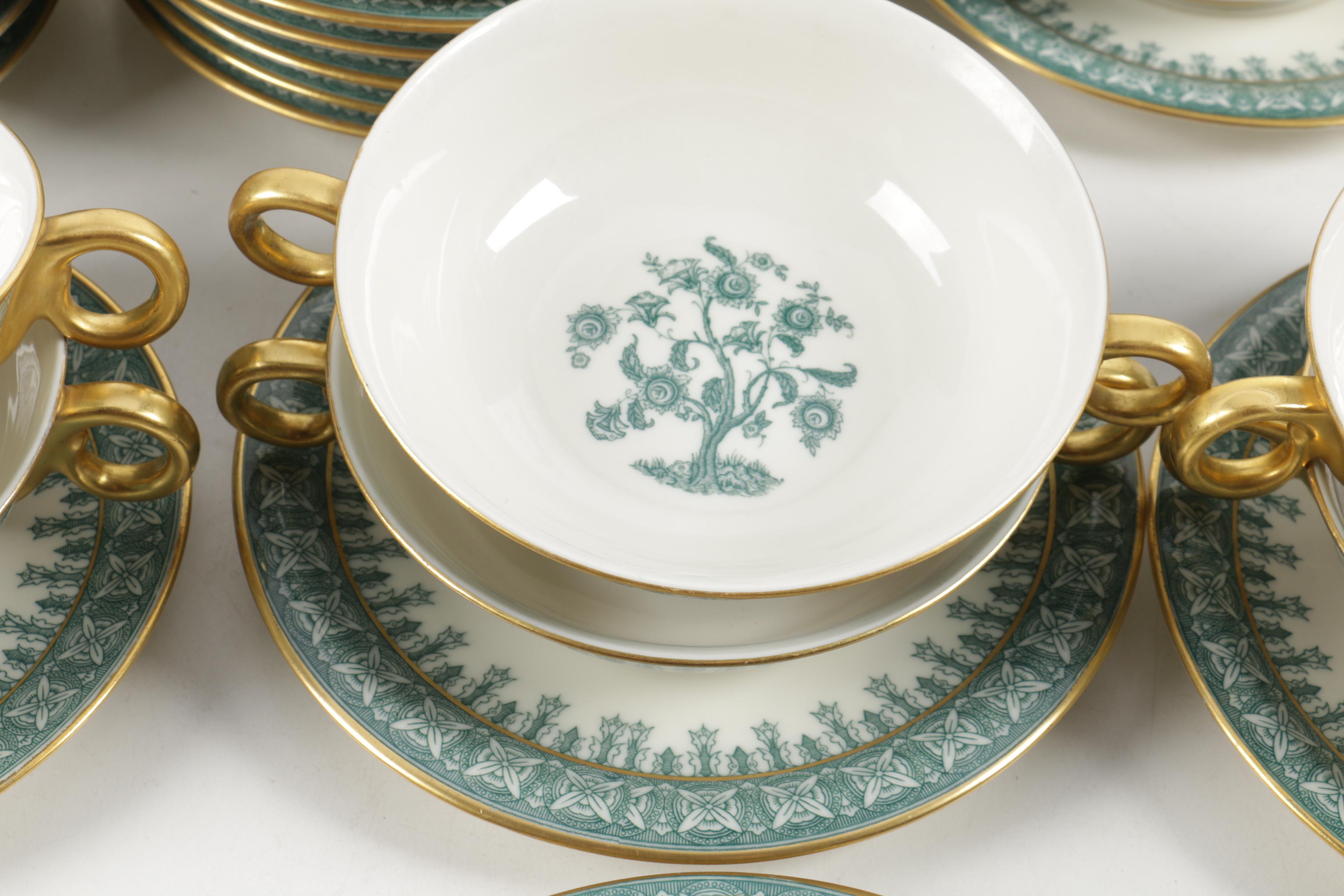 Circa 1950 Theodore Haviland "Cambridge" Porcelain Tableware
