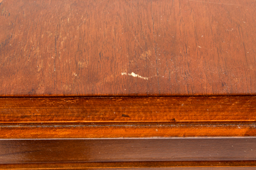 Federal Style Walnut Lamp Table