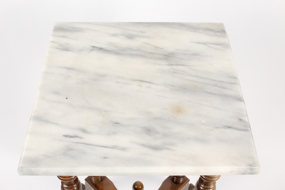 Federal Style Walnut and Marble Top Accent Table