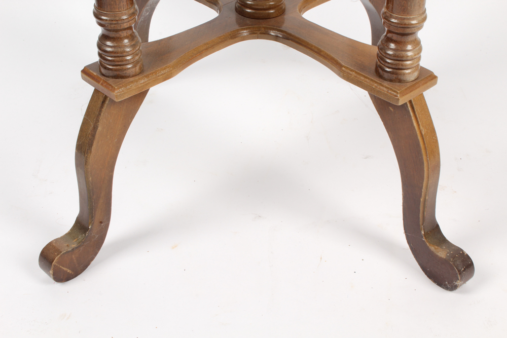 Federal Style Walnut and Marble Top Accent Table