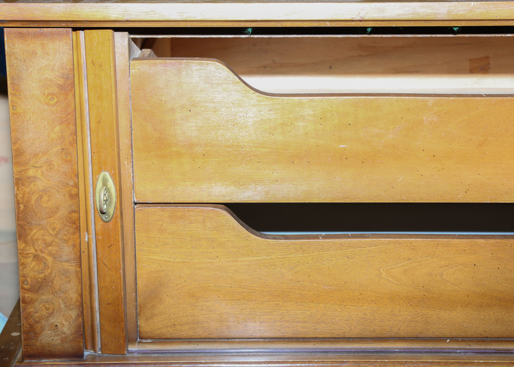 Vintage Mid Century Modern Chest of Drawers by American of Martinsville