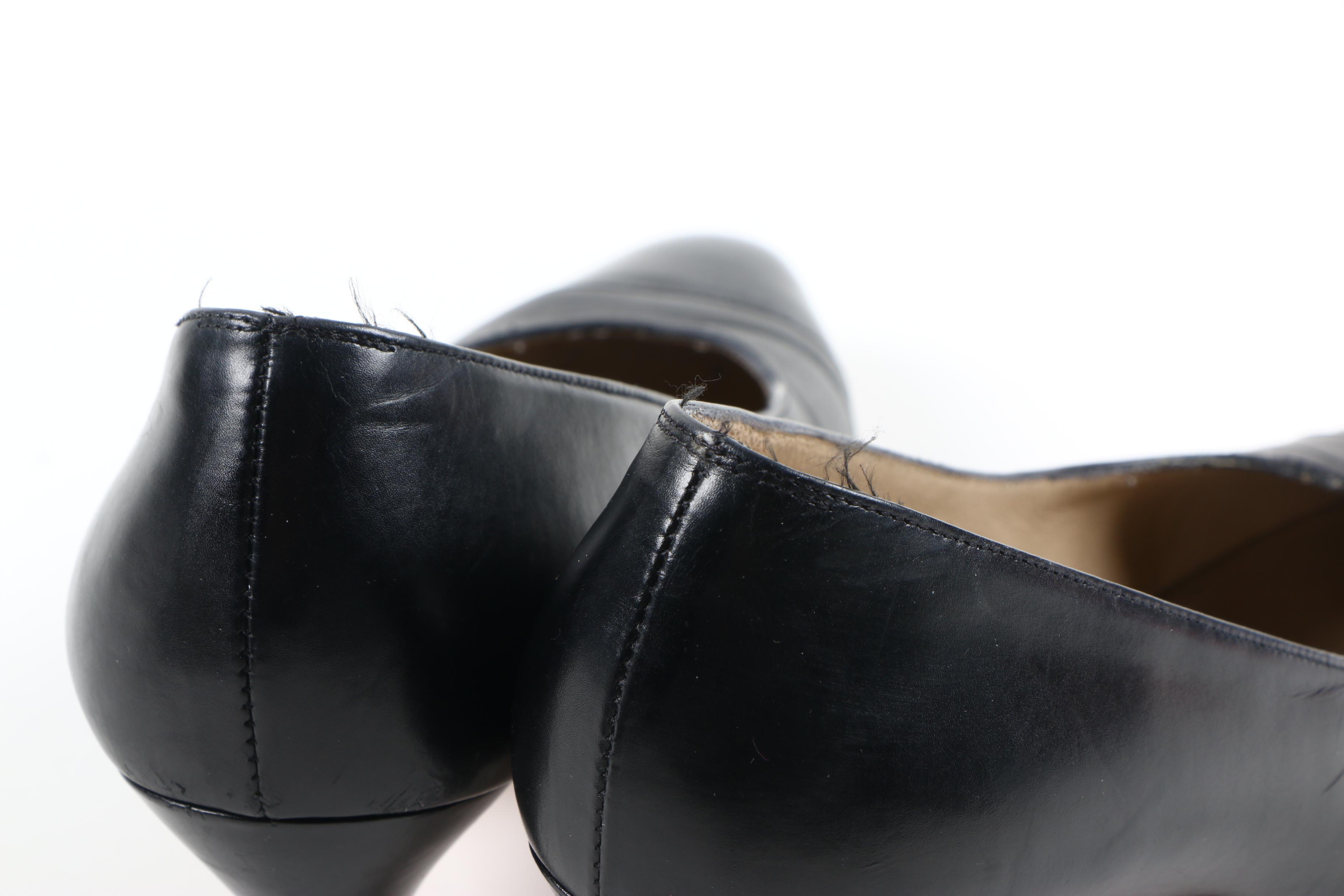 Vintage Salvatore Ferragamo Black Leather Pumps