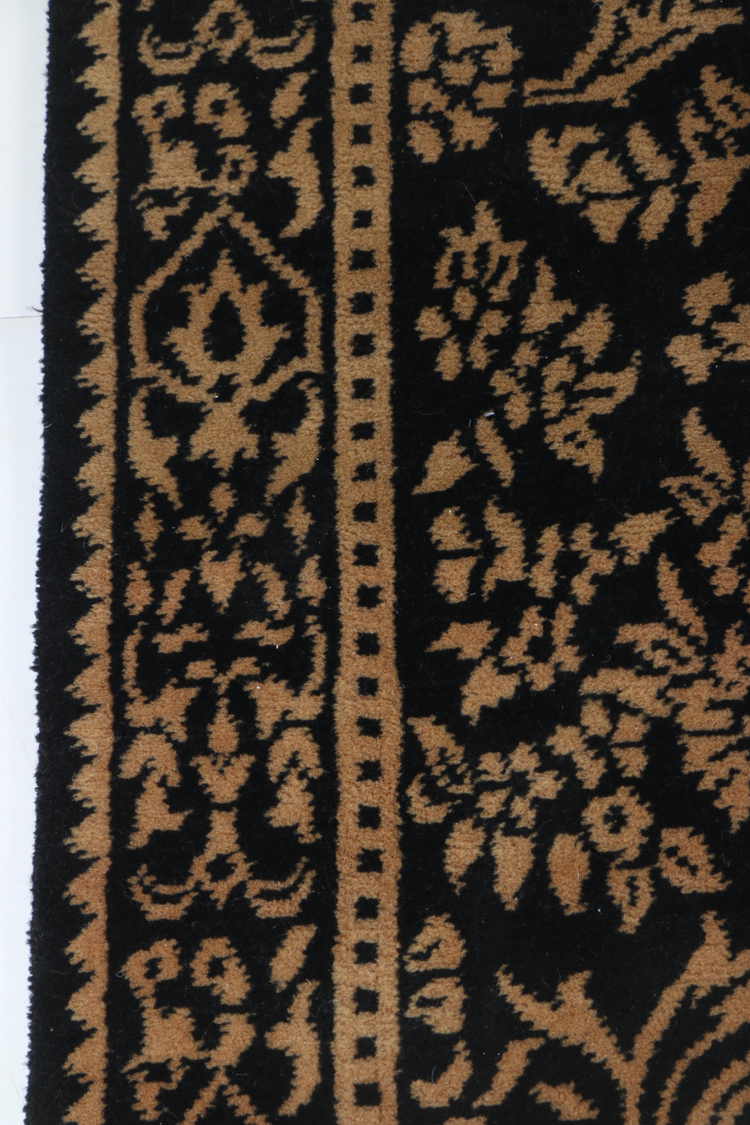 Hand-Knotted Gregorian Oriental Indian Area Rug