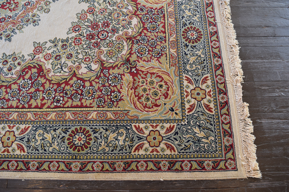 Power-Loomed Persian Style Wool Area Rug