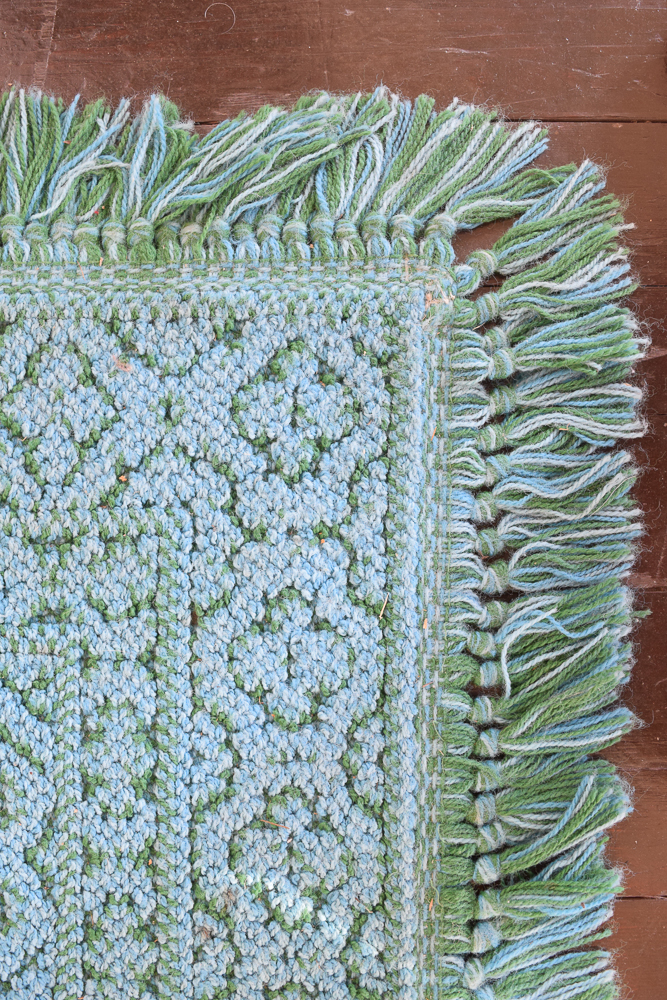 Power-Loomed Portuguese Arraiolos Area Rug