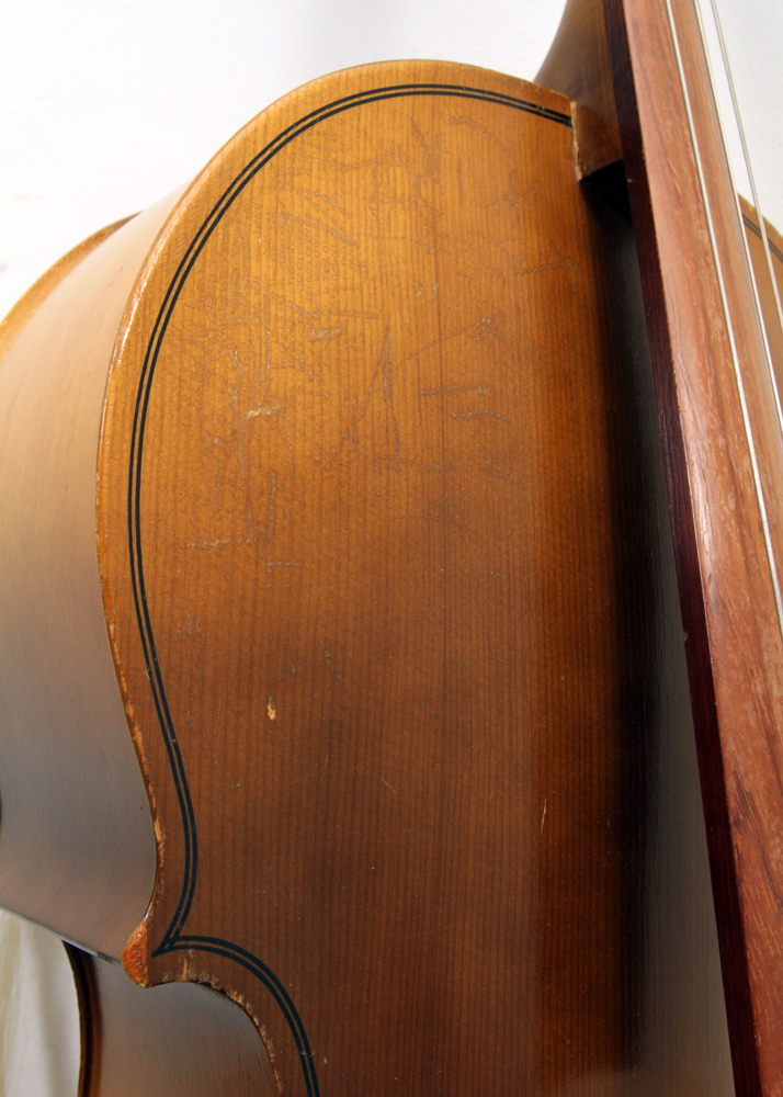 Engelhardt E110 Student Cello with Glasser Bow