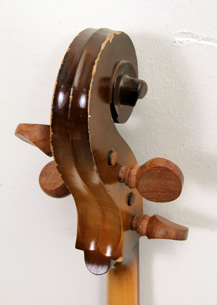 Engelhardt E110 Student Cello with Glasser Bow