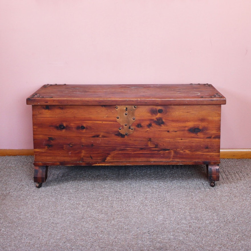 Vintage Knotty PIne Cedar Chest from Ed Roos Company