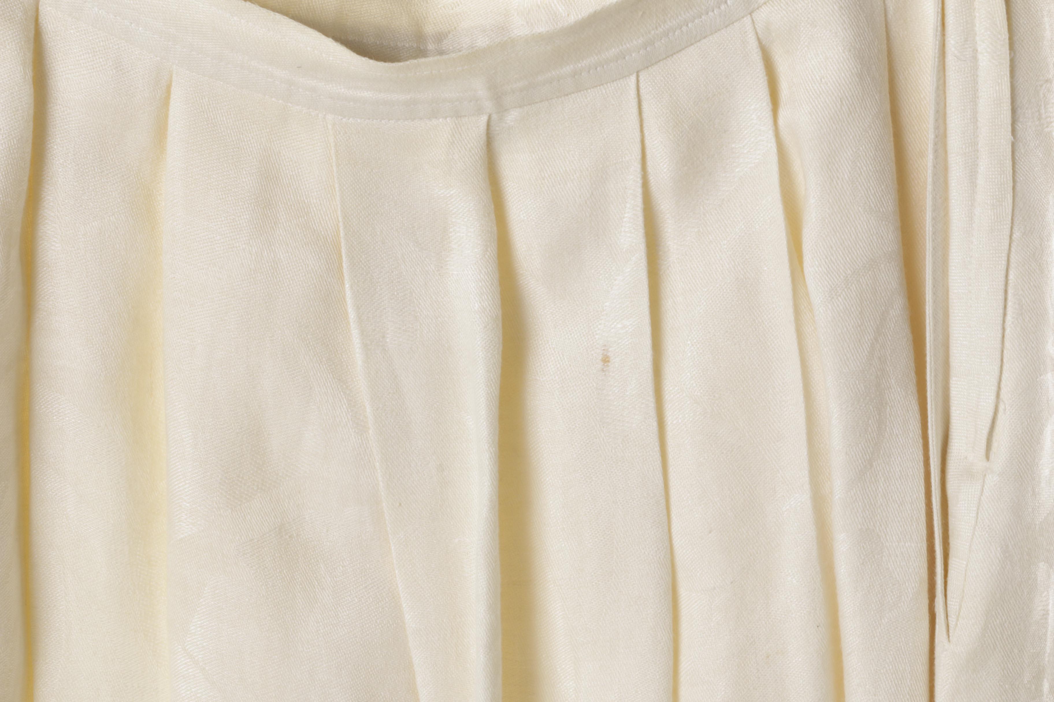 Women's Vintage Albert Nipon Skirt Suit