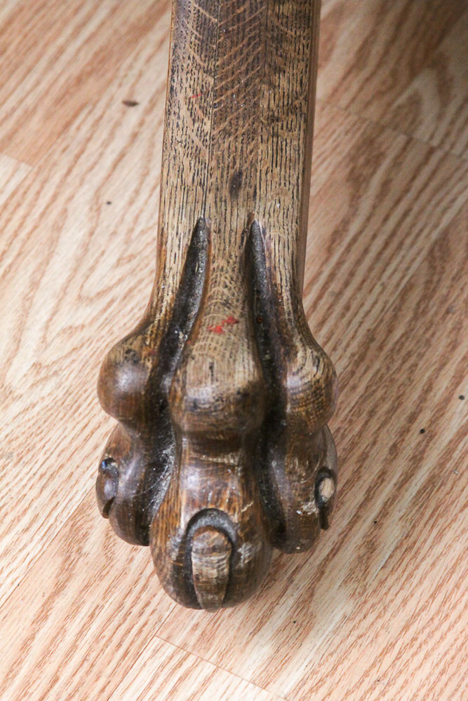 Vintage Tiger Oak Pedestal Dining Table with Leaf Inserts