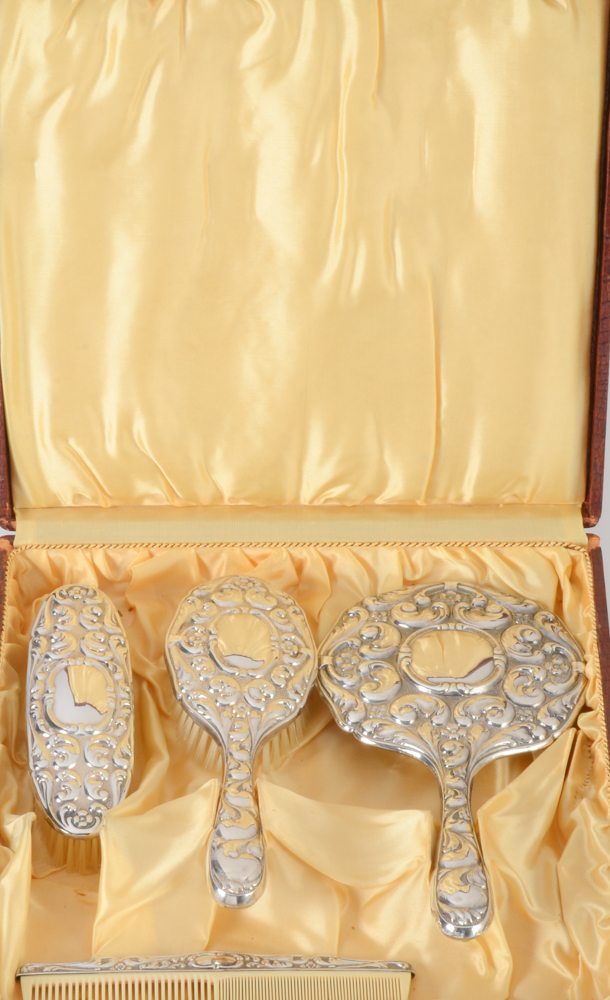 German 835 Silver Dresser Vanity Set by Gayer & Krauss