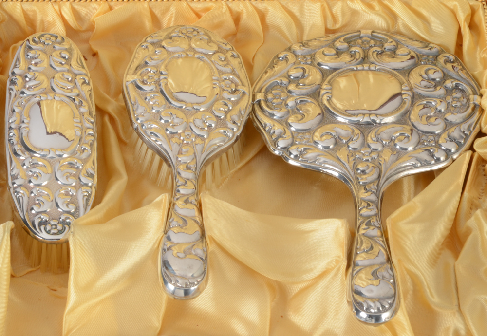 German 835 Silver Dresser Vanity Set by Gayer & Krauss