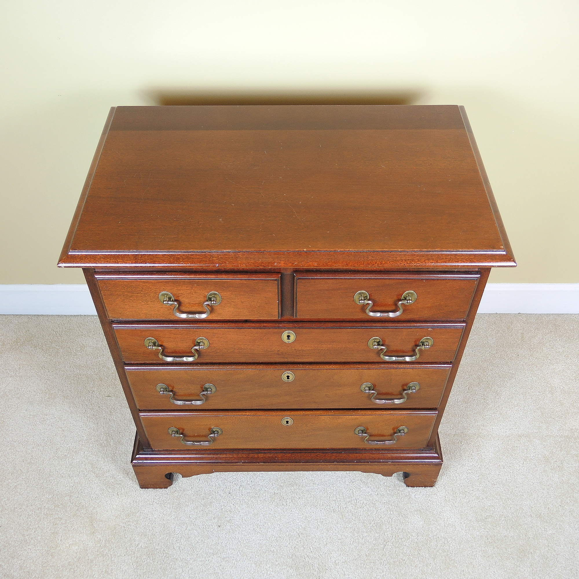 Link-Taylor Heirloom Solid Mahogany Chest of Drawers